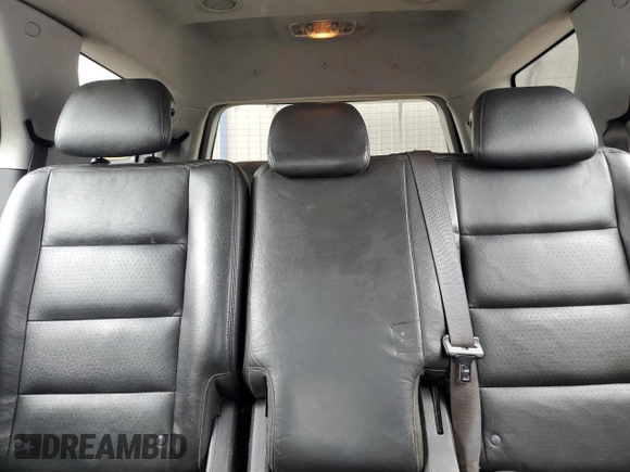 2005 Ford Freestyle Limited with VIN 1FMDK06135GA75782, listed as a Copart auction lot 82330584 with 330,743 mi miles and Salvage Title. Bid and sale history available at carsss.com. Image 10.