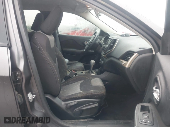 2016 Jeep Cherokee Sport with VIN 1C4PJMAB8GW318412, listed as a IAAI auction lot 41547774 with 150,078 mi miles. Bid and sale history available at carsss.com. Image 5.