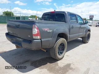 2012 Toyota Tacoma z VIN 5TFLU4EN8CX023888, wystawiony jako IAAI lot #42545349 z przebiegiem 118 369 mil mil oraz . Historia ofert i sprzedaży dostępna na DreamBid. Obrazek 4.