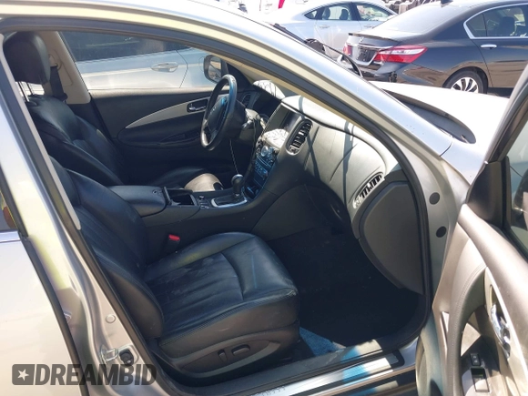 2016 Infiniti QX50 with VIN JN1BJ0RP0GM230651, listed as a IAAI auction lot 41772131 with 72,408 mi miles. Bid and sale history available at carsss.com. Image 5.