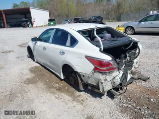 2014 Nissan Altima 2.5 SV with VIN 1N4AL3AP8EC319909, listed as a IAAI auction lot 41770307 with 187,327 mi miles. Bid and sale history available at carsss.com. Image 3.