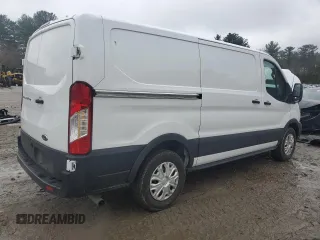 2024 Ford Transit Cargo z VIN 1FTYE1Y84RKA38434, wystawiony jako Copart lot #52954035 z przebiegiem 24 400 mil mil oraz Szkoda całkowita • Salvage title. Historia ofert i sprzedaży dostępna na DreamBid. Obrazek 3.