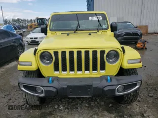 2023 Jeep Wrangler Sahara с VIN 1C4JJXP62PW557455, выставлен на аукционе Copart как лот 50372625 с пробегом 20 719 миль миль и Списание • Salvage title. История ставок и продаж доступна на DreamBid. Изображение 5.