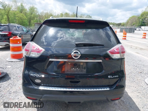 2015 Nissan Rogue SL with VIN 5N1AT2MV3FC924433, listed as a IAAI auction lot 42155223 with 145,980 mi miles and . Bid and sale history available at carsss.com. Image 16.