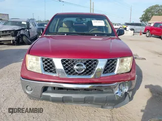 2007 Nissan Frontier SE z VIN 1N6AD07UX7C418640, wystawiony jako IAAI lot #42074654 z przebiegiem 302 031 mil mil oraz . Historia ofert i sprzedaży dostępna na DreamBid. Obrazek 12.