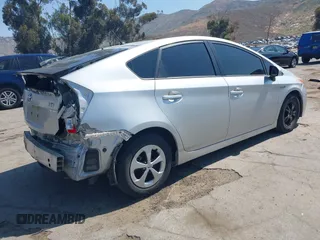 2015 Toyota Prius Four with VIN JTDKN3DU6F1978465, listed as a IAAI auction lot 42141095 with 87,310 mi miles. Bid and sale history available at carsss.com. Image 4.