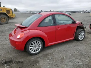 2008 Volkswagen New Beetle Coupe S with VIN 3VWRW31C58M525710, listed as a Copart auction lot 78014914 with 184,458 mi miles and Salvage Title. Bid and sale history available at carsss.com. Image 3.