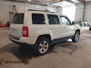 2016 Jeep Patriot High Altitude с VIN 1C4NJRFB4GD658942, выставлен на аукционе IAAI как лот 42306838 с пробегом 111 792 миль миль и . История ставок и продаж доступна на DreamBid. Изображение 4.