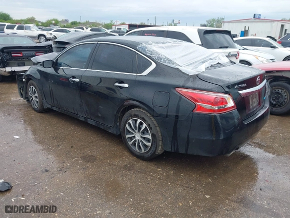 2013 Nissan Altima 2.5 SL with VIN 1N4AL3AP0DN484470, listed as a IAAI auction lot 41893143 with 136,584 mi miles. Bid and sale history available at carsss.com. Image 3.