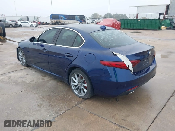 2017 Alfa Romeo Giulia with VIN ZARFAEBN6H7542743, listed as a IAAI auction lot 35600001 with 73,631 mi miles. Bid and sale history available at carsss.com. Image 3.