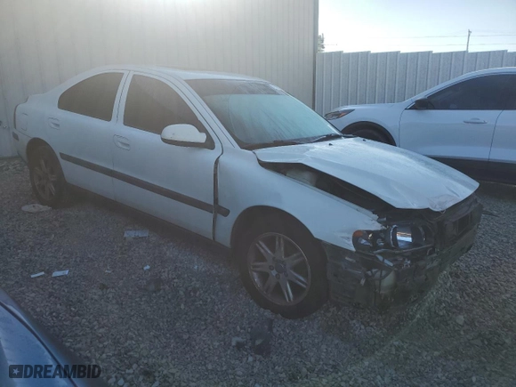 2002 Volvo S60 with VIN YV1RS58D722190760, listed as a Copart auction lot 71928334 with 0 mi miles and Salvage Title. Bid and sale history available at carsss.com. Image 4.