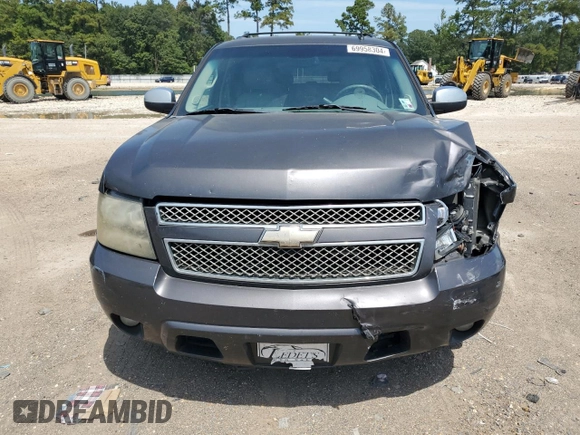 2010 Chevrolet Suburban LT with VIN 1GNUCJE08AR282271, listed as a Copart auction lot 69958304 with 252,836 mi miles and Salvage Title. Bid and sale history available at carsss.com. Image 5.