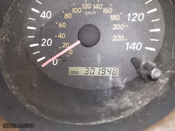 2003 Toyota Highlander with VIN JTEHF21A730098206, listed as a IAAI auction lot 40912312 with 301,948 mi miles. Bid and sale history available at carsss.com. Image 16.