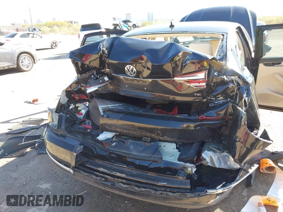 2016 Volkswagen Passat SE with VIN 1VWBS7A38GC038215, listed as a IAAI auction lot 40890685 with 55,064 mi miles and . Bid and sale history available at DreamBid. Image 6.