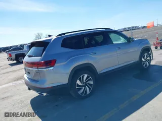2024 Volkswagen Atlas 2.0T SE w/Technology with VIN 1V2HR2CA5RC569705, listed as a IAAI auction lot 41838594 with 27,519 mi miles. Bid and sale history available at carsss.com. Image 4.