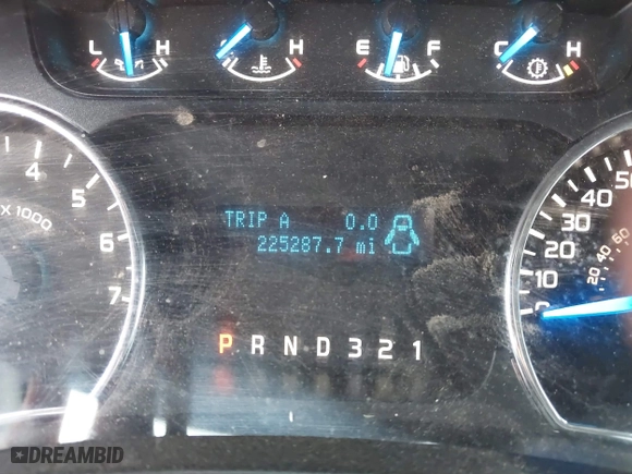 2013 Ford F-150 XL with VIN 1FTEW1CM5DFA90838, listed as a IAAI auction lot 41463090 with 225,287 mi miles. Bid and sale history available at carsss.com. Image 15.