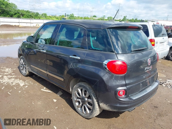 2015 FIAT 500L Lounge z VIN ZFBCFACH6FZ035281, wystawiony jako IAAI lot #42306531 z przebiegiem 99 810 mil mil oraz . Historia ofert i sprzedaży dostępna na DreamBid. Obrazek 3.