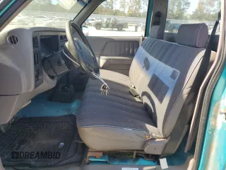 1996 Dodge Dakota with VIN 1B7FL26X9TW706385, listed as a Copart auction lot 77003174 with 146,228 mi miles and Salvage Title. Bid and sale history available at carsss.com. Image 7.