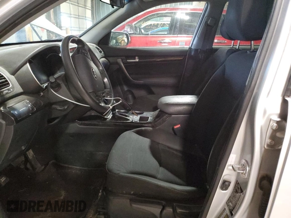 2014 Kia Sorento LX with VIN 5XYKT3A60EG460197, listed as a Copart auction lot 46849535 with 103,949 mi miles and Clean Title. Bid and sale history available at DreamBid. Image 7.