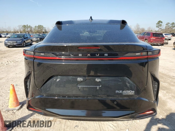 2023 Lexus RZ 450e Premium z VIN JTJAAAAB2PA007458, wystawiony jako Copart lot #47473275 z przebiegiem 6 041 mil mil oraz Szkoda całkowita • Salvage title. Historia ofert i sprzedaży dostępna na DreamBid. Obrazek 6.