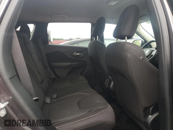 2016 Jeep Cherokee Latitude с VIN 1C4PJMCS6GW156471, выставлен на аукционе Copart как лот 54833225 с пробегом 127 531 миль миль и Списание • Salvage title. История ставок и продаж доступна на DreamBid. Изображение 11.