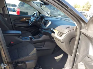 2020 GMC Terrain SLE z VIN 3GKALMEV8LL157133, wystawiony jako IAAI lot #42031703 z przebiegiem 62 486 mil mil oraz . Historia ofert i sprzedaży dostępna na DreamBid. Obrazek 5.