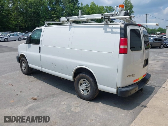 2015 Chevrolet Express Cargo with VIN 1GCWGFCF9F1283932, listed as a IAAI auction lot 42529084 with 188,967 mi miles and . Bid and sale history available at DreamBid. Image 3.