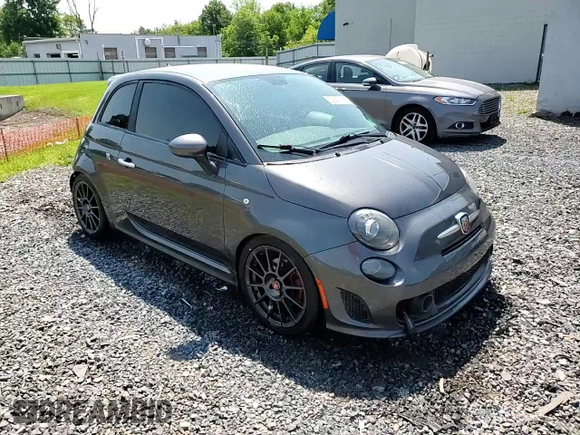 2015 FIAT 500 Abarth z VIN 3C3CFFFH1FT508103, wystawiony jako Copart lot #59267965 z przebiegiem 108 068 mil mil oraz Szkoda całkowita • Salvage title. Historia ofert i sprzedaży dostępna na DreamBid. Obrazek 15.