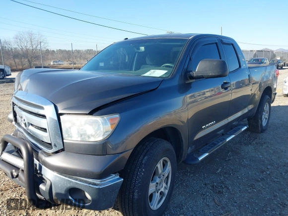 2013 Toyota Tundra z VIN 5TFRM5F18DX062669, wystawiony jako IAAI lot #41492200 z przebiegiem 100 531 mil mil oraz . Historia ofert i sprzedaży dostępna na DreamBid. Obrazek 22.