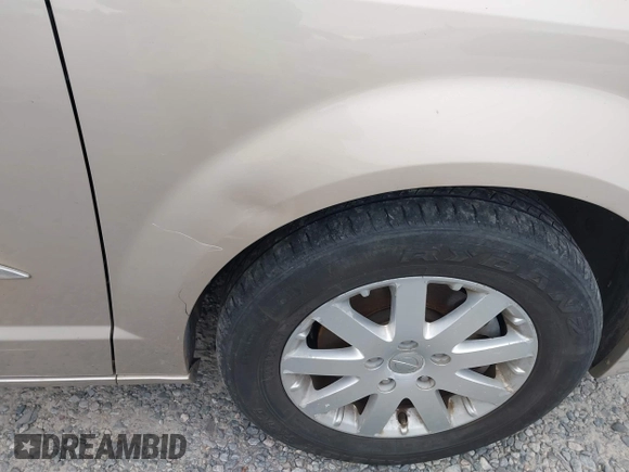2016 Chrysler Town & Country Touring with VIN 2C4RC1BG1GR205535, listed as a IAAI auction lot 41183078 with 99,968 mi miles and . Bid and sale history available at DreamBid. Image 21.