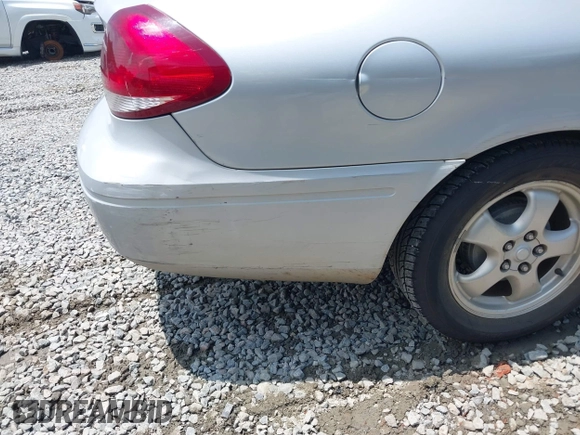 2006 Ford Taurus SE с VIN 1FAFP53UX6A105350, выставлен на аукционе IAAI как лот 42363631 с пробегом 107 825 миль миль и . История ставок и продаж доступна на DreamBid. Изображение 12.