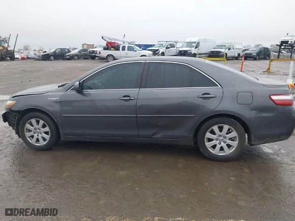 2009 Toyota Camry Hybrid with VIN JTNBB46K993050258, listed as a IAAI auction lot 41507184 with 269,407 mi miles. Bid and sale history available at carsss.com. Image 14.