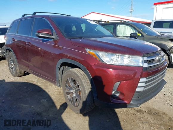 2018 Toyota Highlander LE z VIN 5TDZARFH2JS040424, wystawiony jako IAAI lot #41153516 z przebiegiem 112 246 mil mil oraz . Historia ofert i sprzedaży dostępna na DreamBid. Obrazek 1.