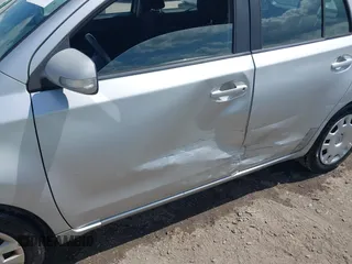 2009 Scion xD with VIN JTKKU10429J040487, listed as a IAAI auction lot 42091101 with 155,912 mi miles and . Bid and sale history available at DreamBid. Image 6.