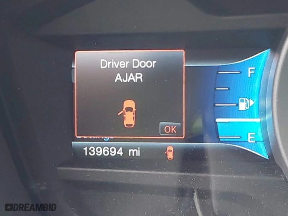 2014 Ford Explorer XLT with VIN 1FM5K7D95EGB90163, listed as a IAAI auction lot 41896474 with 139,694 mi miles. Bid and sale history available at carsss.com. Image 14.