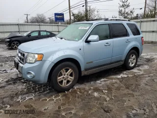 2008 Ford Escape Hybrid with VIN 1FMCU59H88KC38052, listed as a Copart auction lot 44242685 with 246,562 mi miles and Salvage Title. Bid and sale history available at carsss.com. Image 1.