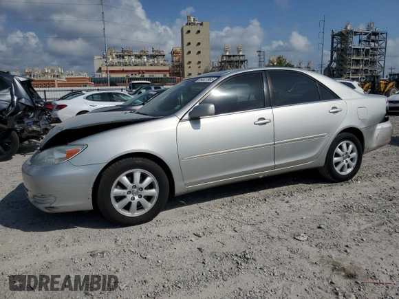 2002 Toyota Camry XLE z VIN 4T1BF32K22U532171, wystawiony jako Copart lot #54527965 z przebiegiem 165 637 mil mil oraz Szkoda całkowita • Salvage title. Historia ofert i sprzedaży dostępna na DreamBid. Obrazek 1.