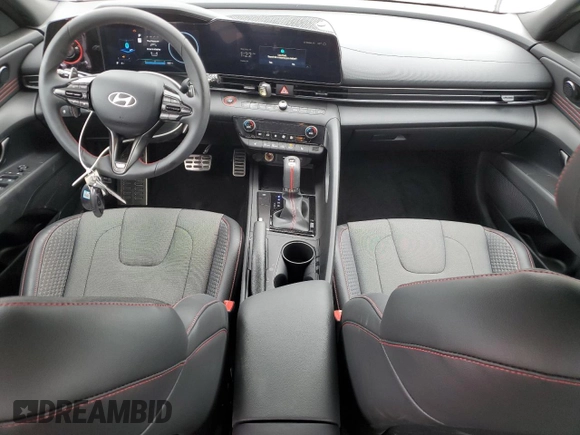 2025 Hyundai Elantra N Line z VIN KMHLR4DF5SU872495, wystawiony jako Copart lot #49594045 z przebiegiem 532 mil mil oraz Szkoda całkowita • Salvage title. Historia ofert i sprzedaży dostępna na DreamBid. Obrazek 8.
