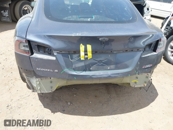 2018 Tesla Model S 75D with VIN 5YJSA1E43JF260547, listed as a IAAI auction lot 42346240 with 89,637 mi miles and . Bid and sale history available at DreamBid. Image 18.
