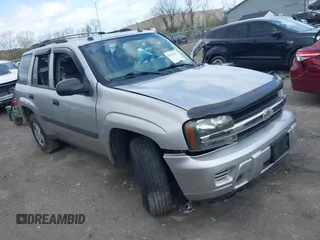 2005 Chevrolet TrailBlazer LT with VIN 1GNDT13S552190909, listed as a IAAI auction lot 42081094 with 117,897 mi miles and . Bid and sale history available at DreamBid. Image 1.