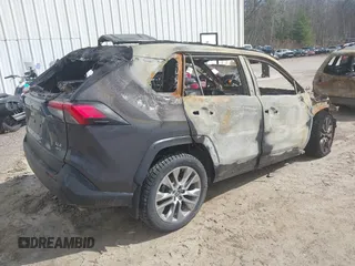 2022 Toyota RAV4 XLE Premium z VIN 2T3A1RFV0NW263679, wystawiony jako IAAI lot #41829694 z przebiegiem Nie podano mil oraz . Historia ofert i sprzedaży dostępna na DreamBid. Obrazek 4.