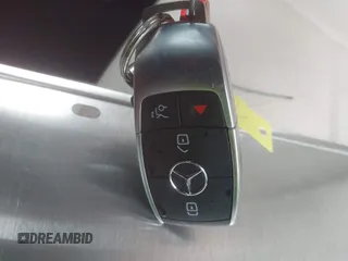 2022 Mercedes-Benz GLE 350 z VIN 4JGFB4JB9NA779021, wystawiony jako IAAI lot #41562942 z przebiegiem 35 243 mil mil oraz . Historia ofert i sprzedaży dostępna na DreamBid. Obrazek 11.