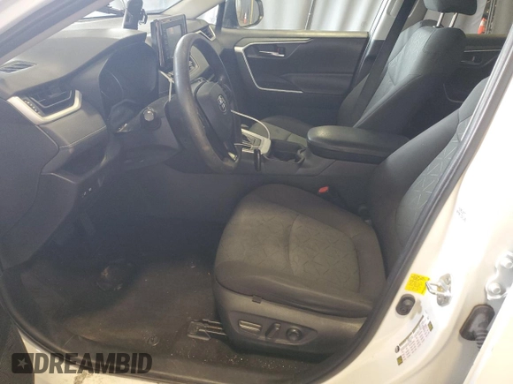 2020 Toyota RAV4 XLE with VIN 2T3W1RFV5LW065988, listed as a Copart auction lot 57382295 with 91,364 mi miles and Clean title. Bid and sale history available at DreamBid. Image 7.