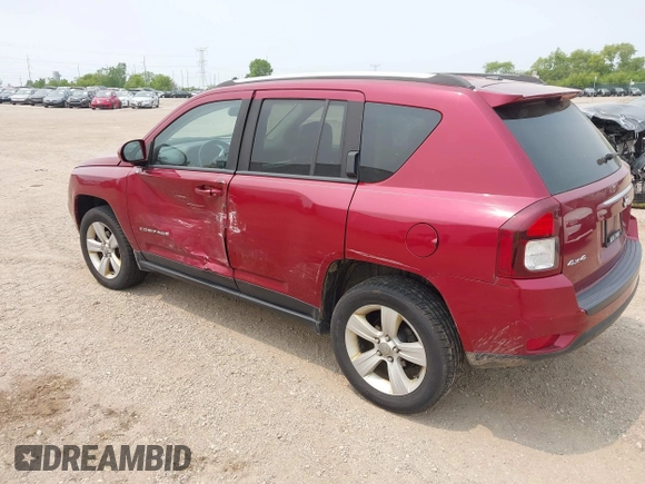 2016 Jeep Compass Latitude z VIN 1C4NJDEB8GD691172, wystawiony jako IAAI lot #42396044 z przebiegiem 172 012 mil mil oraz . Historia ofert i sprzedaży dostępna na DreamBid. Obrazek 3.