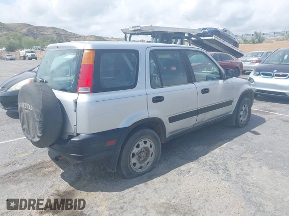 1998 Honda CR-V LX with VIN JHLRD1849WC037776, listed as a IAAI auction lot 41906738 with 265,265 mi miles. Bid and sale history available at carsss.com. Image 4.