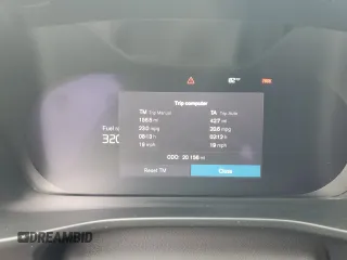 2024 Volvo XC40 Core Bright Theme с VIN YV4L12UK1R2352049, выставлен на аукционе Copart как лот 61442035 с пробегом 20 156 миль миль и Чистый • Clean title. История ставок и продаж доступна на DreamBid. Изображение 9.