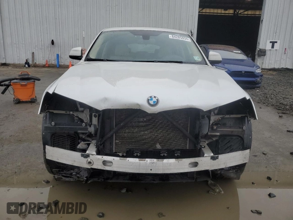 2016 BMW X4 xDrive35i z VIN 5UXXW5C59G0N91956, wystawiony jako Copart lot #84285934 z przebiegiem 198 726 mil mil oraz Szkoda całkowita • Salvage title. Historia ofert i sprzedaży dostępna na DreamBid. Obrazek 5.