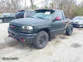 2004 GMC Sierra 1500 SLE with VIN 1GTEK14T24Z228318, listed as a IAAI auction lot 41906309 with 254,130 mi miles. Bid and sale history available at carsss.com. Image 2.