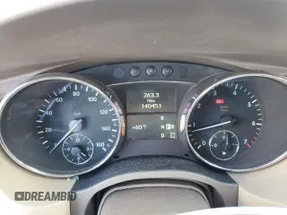 2010 Mercedes-Benz R-Class R 350 with VIN 4JGCB6FE4AA111042, listed as a Copart auction lot 44587515 with 140,451 mi miles and Salvage Title. Bid and sale history available at carsss.com. Image 9.