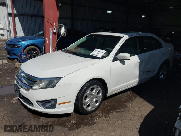 2010 Ford Fusion SE with VIN 3FAHP0HAXAR111738, listed as a IAAI auction lot 41785029 with 210,576 mi miles. Bid and sale history available at carsss.com. Image 17.